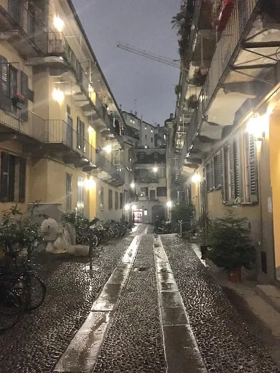 Darsena Apartment Milan